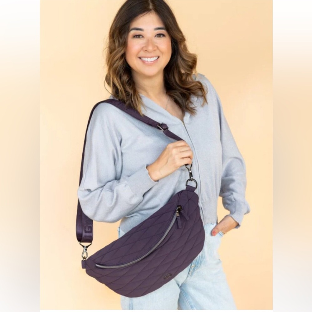 NWT Lug Bemo CloudGo Sling Bag 🖤Black - Picture 5 of 7